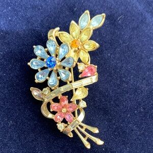 Corocraft Floral Gemstone Brooch in Gold Tone